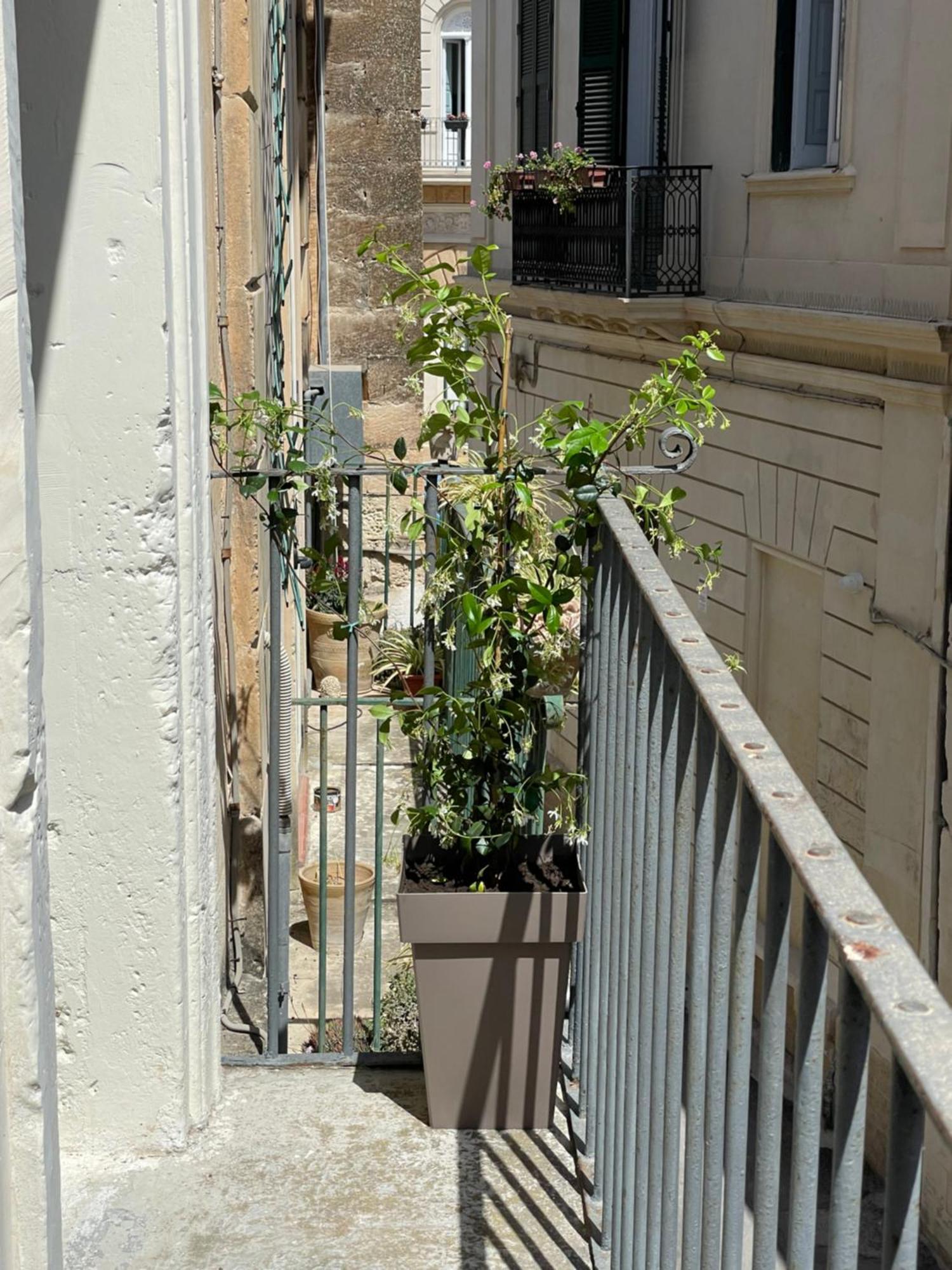 Apartamento Casa Caracciolo Lecce Exterior foto